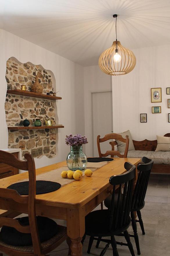 Aeonian Villa แอร์มิโอนี ภายนอก รูปภาพ